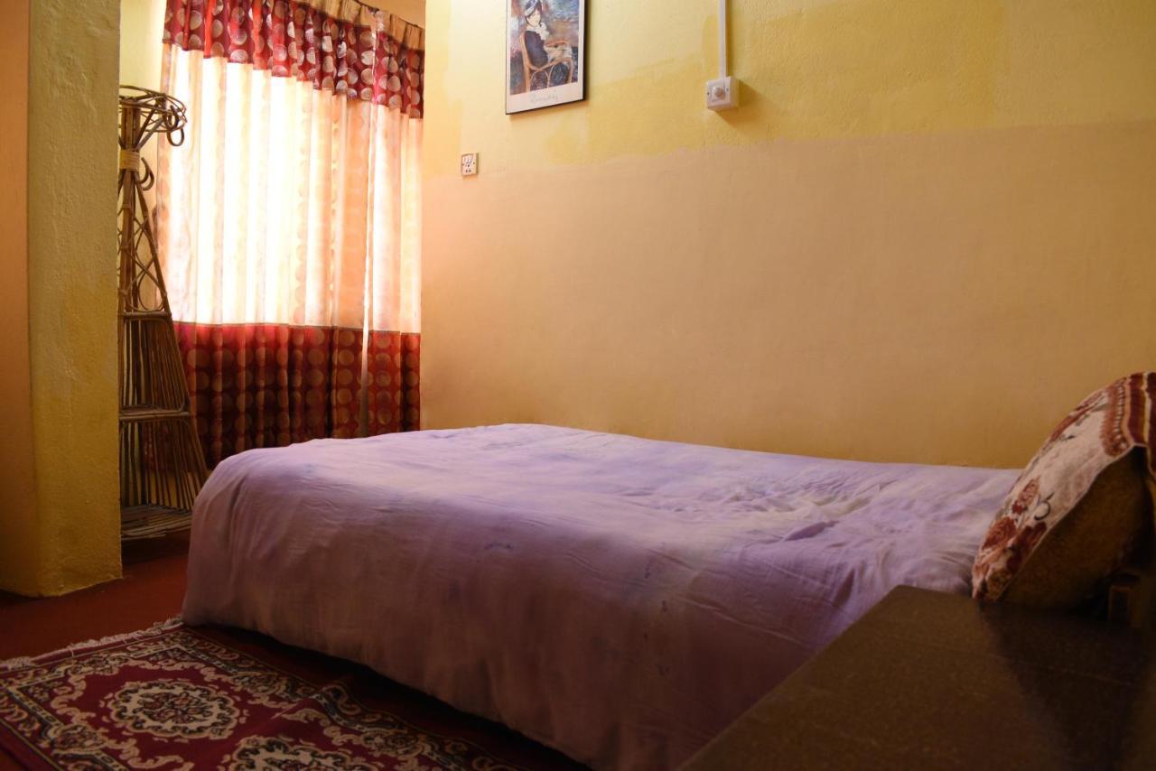 Anmol Guest House Катманду Экстерьер фото